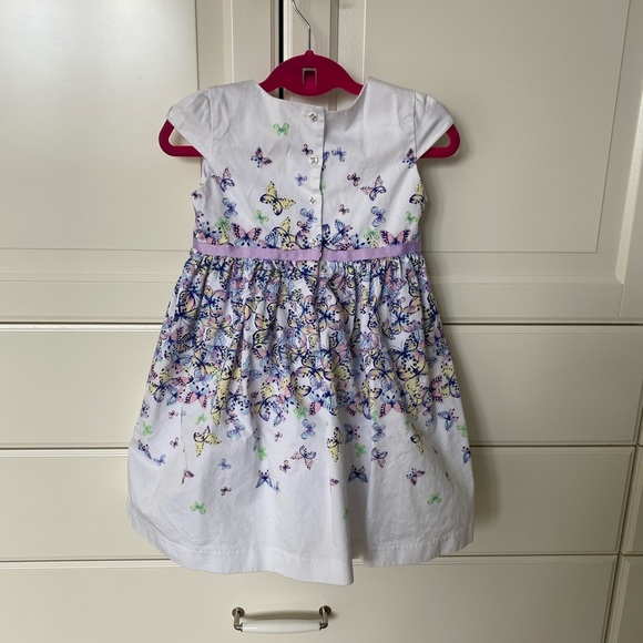 Spring like little girls dress with butterflies. - Picture 2 of 10